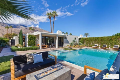 Tiny photo for 1838 Via Isla, Palm Springs, CA 92264 (MLS # 26104804PS)