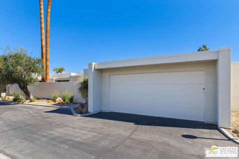 Tiny photo for 1838 Via Isla, Palm Springs, CA 92264 (MLS # 26104804PS)