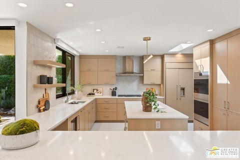 Tiny photo for 1838 Via Isla, Palm Springs, CA 92264 (MLS # 26104804PS)