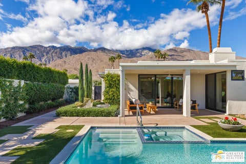 Tiny photo for 1838 Via Isla, Palm Springs, CA 92264 (MLS # 26104804PS)