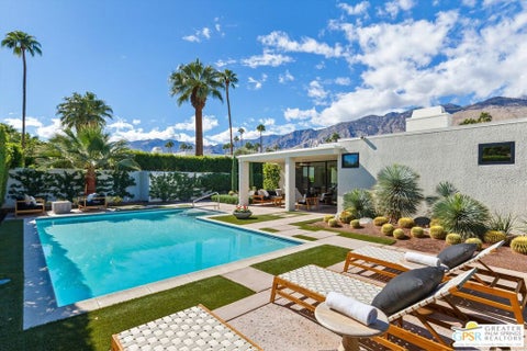 Tiny photo for 1838 Via Isla, Palm Springs, CA 92264 (MLS # 26104804PS)