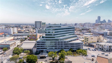 Photo of 420 E 3rd ST, Los Angeles, CA 90013 (MLS # DW26183004)