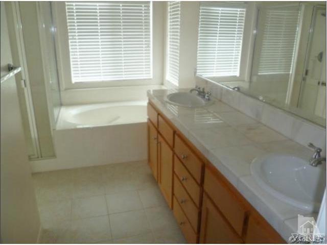 Shell Harbor - 5511 - Residential