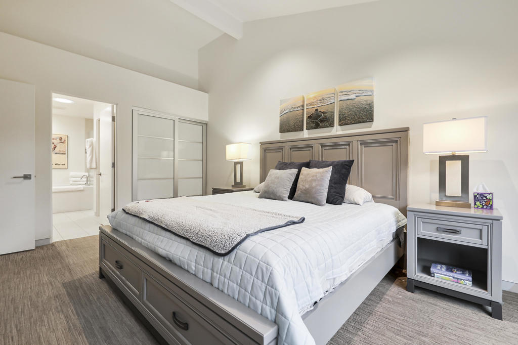 Palm Valley CC - Residential