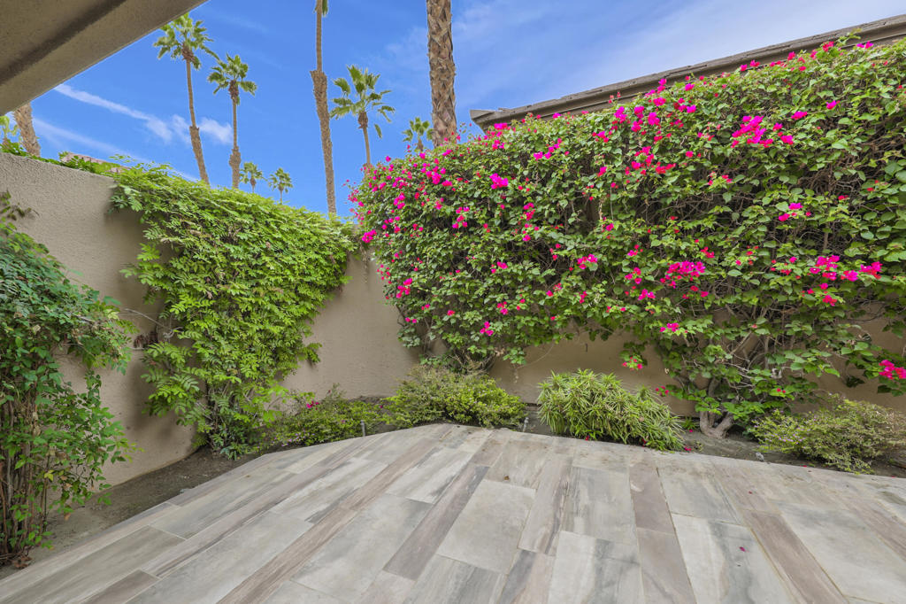 Palm Valley CC - Residential