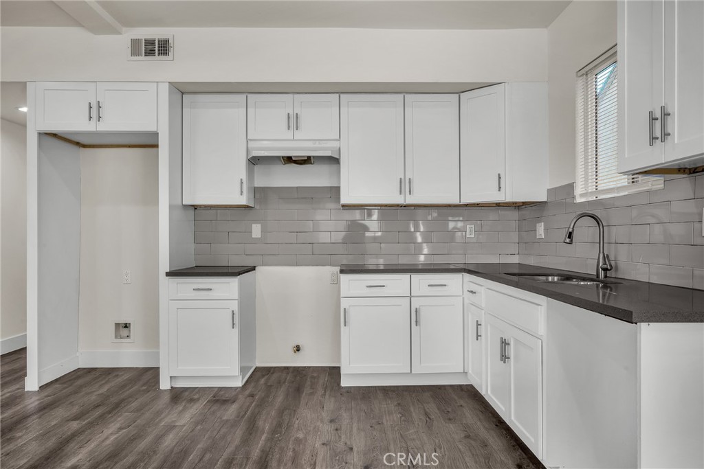 755 E 84th