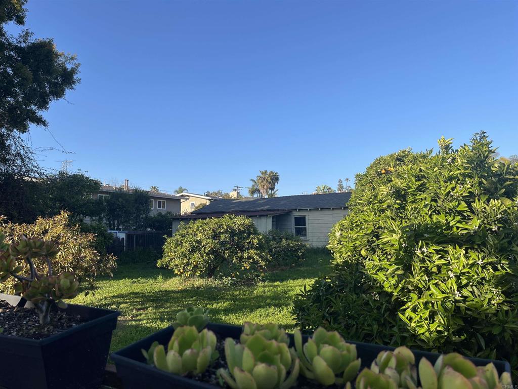 523 N Vulcan Avenue 35