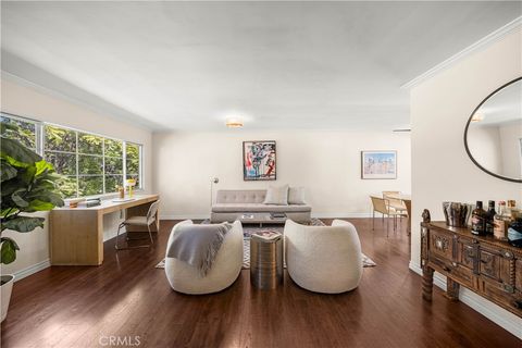 Photo of 5150 1/2 Village Grn Grn, Los Angeles, CA 90016 (MLS # OC26043668)