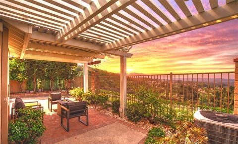 Photo of 6117 E Garnet Cir, Anaheim, CA 92807 (MLS # CV26078649)