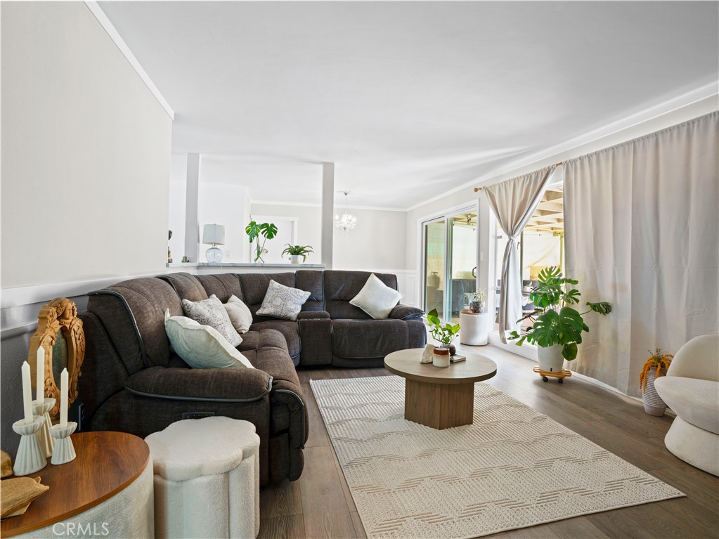 1112 E Avenue J4
