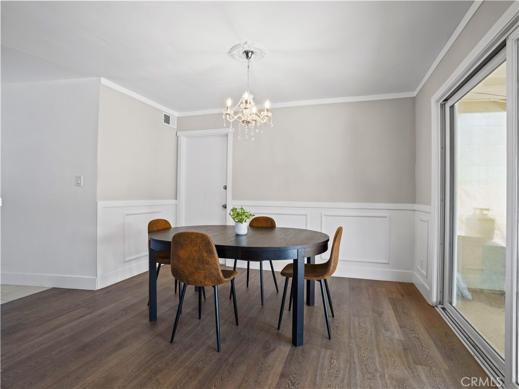 1112 E Avenue J4