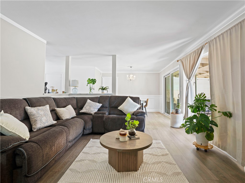1112 E Avenue J4