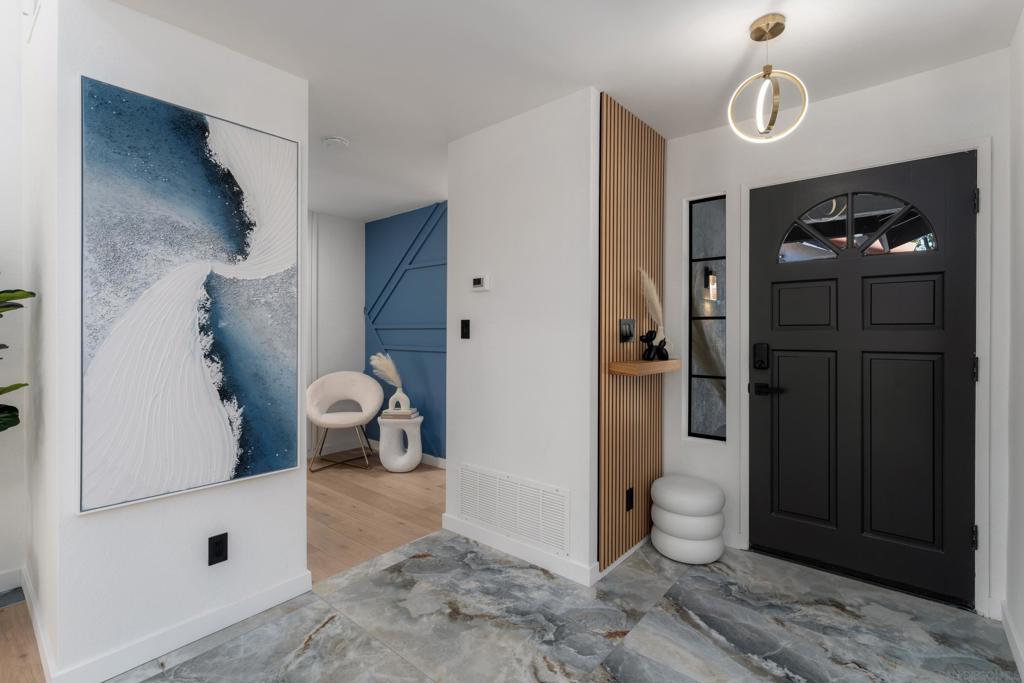 3510 Voyager Cir