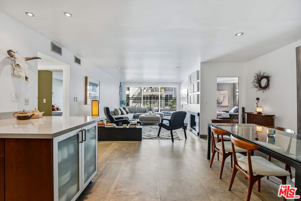 1351 N Crescent Heights Boulevard 116