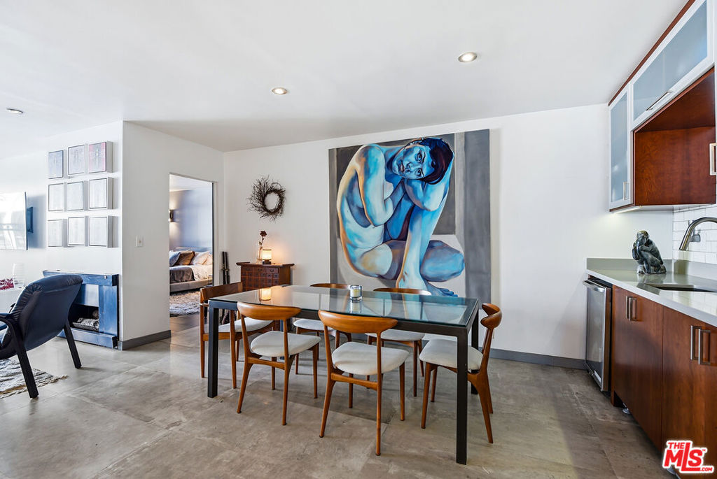 1351 N Crescent Heights Boulevard 116