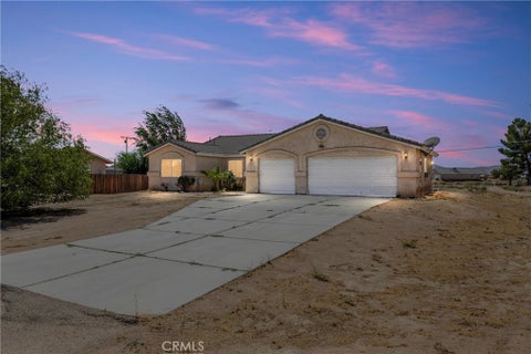Photo of 20989 South Road RD, Apple Valley, CA 92307 (MLS # IG26192240)