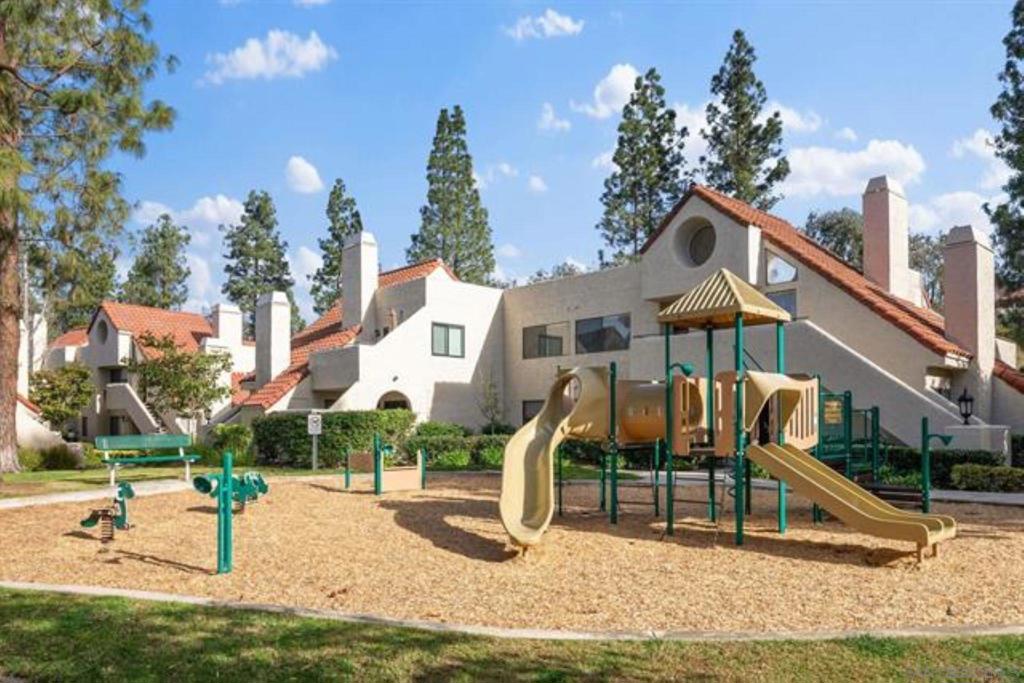 Rancho Bernardo - Residential Lease