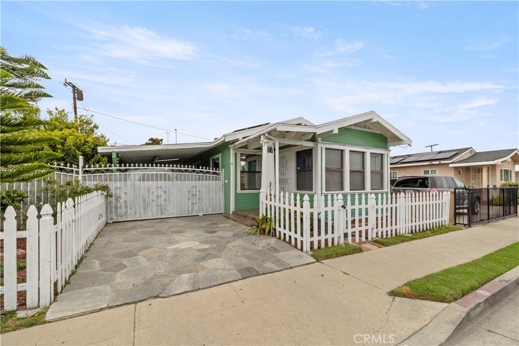 27 E Platt Street
