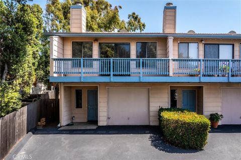 Photo of 239 Surf St, Morro Bay, CA 93442 (MLS # SC26075361)