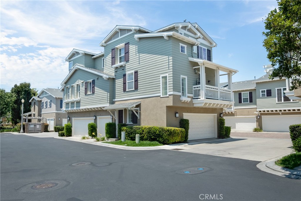 This highly upgraded and meticulously maintained end-unit townhome features 2 bedrooms, 2.5 bathrooms, and a 2-car attached garage with additional storage space. Step inside to a spacious living room featuring a custom fireplace, abundant natural light, and access to a private balcony — perfect for relaxing or entertaining. The open-concept kitchen is beautifully appointed with upgraded cabinetry, granite countertops, recessed lighting, and stainless steel appliances, seamlessly connecting to the living room. Throughout the home, you’ll find new laminate flooring, plantation shutters, and custom window coverings for a fresh, modern feel. The large primary suite boasts decorative shelving, a walk-in closet, dual vanities, and an oval soaking tub. A generous secondary bedroom includes its own full bathroom and a lovely view. Additional highlights include upgraded ceiling fans, tile flooring in the kitchen and baths, a spacious powder room, and a convenient upstairs linen closet. Enjoy the ease of direct access to a 2-car garage, plus the washer, dryer, and refrigerator are included. Located just one block from Ladera Ranch Elementary and Middle School, this home offers access to the incredible amenities of Ladera Ranch — including Founder's Park, pools, clubhouses, tennis and basketball courts, skate park, water park, dog park, scenic trails, and year-round community events. High-speed internet is included in the HOA.
*This furnished lease is move-in ready and offers the ultimate combination of comfort, convenience, and community living.