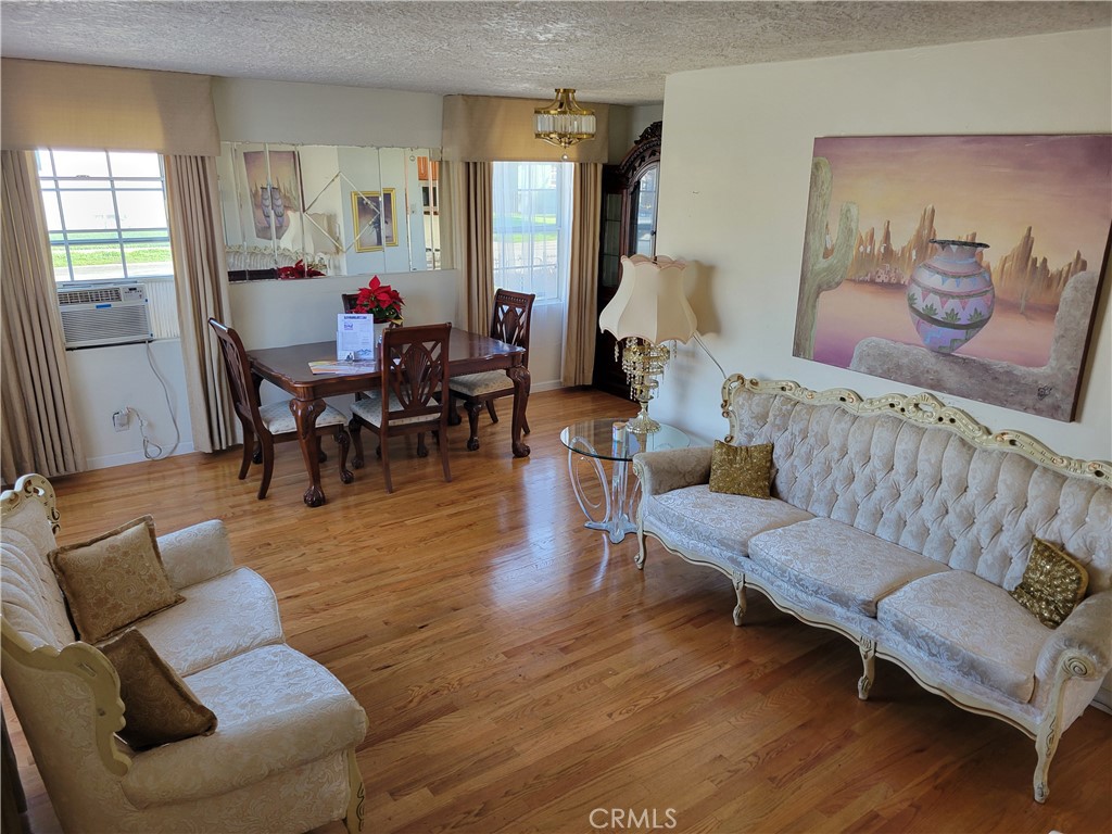 Properties 4 1220 E 121st