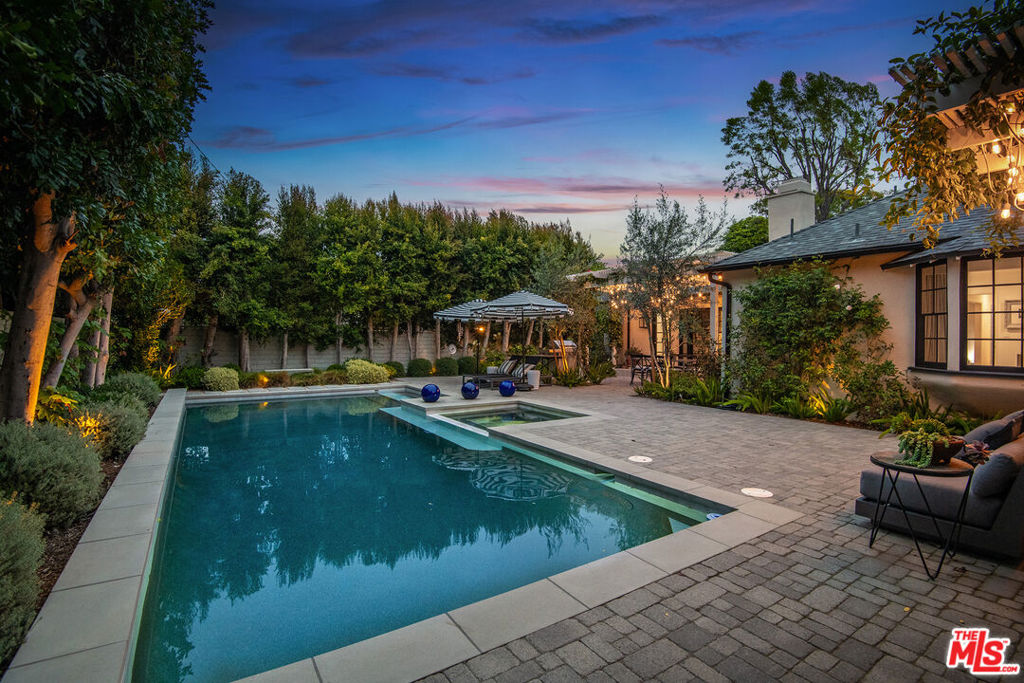 13109 Valley Vista Boulevard
