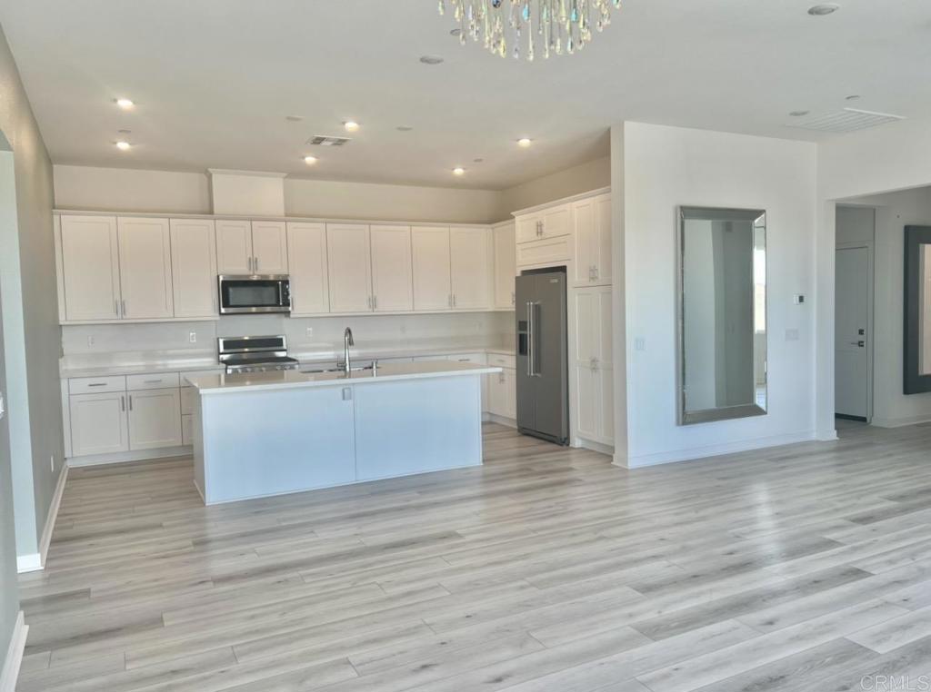 1624 Calle Oxton 2