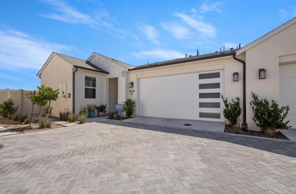 1624 Calle Oxton 2