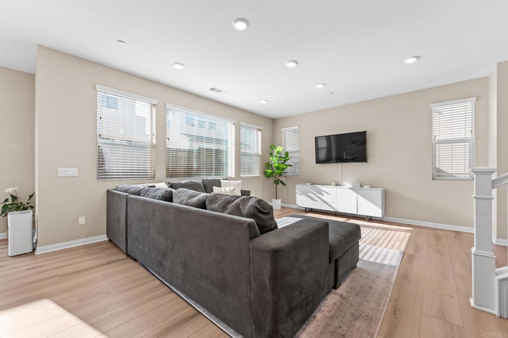 1775 Whitmore Loop