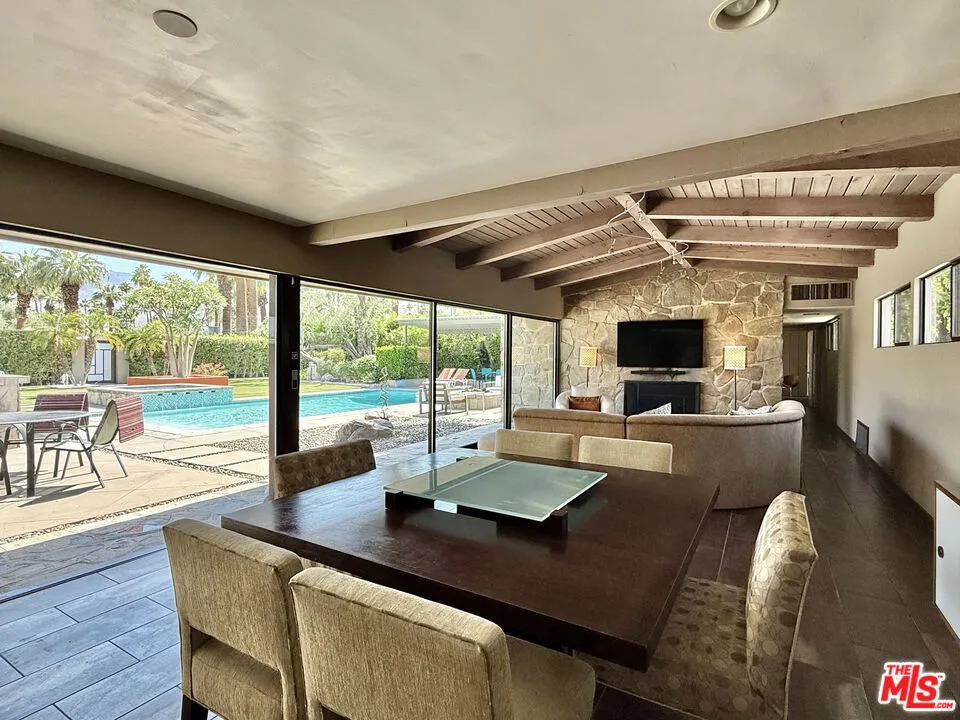 Palm Springs, California 92264, United States, 3 Bedrooms Bedrooms, ,3 BathroomsBathrooms,Residential,Active,141295