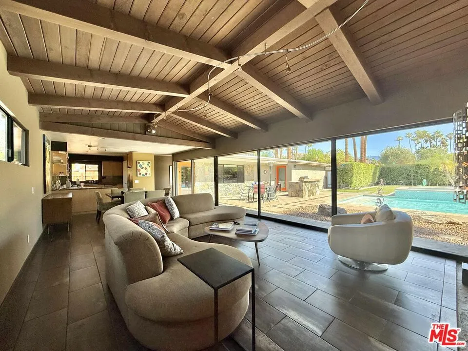 Palm Springs, California 92264, United States, 3 Bedrooms Bedrooms, ,3 BathroomsBathrooms,Residential,Active,141295