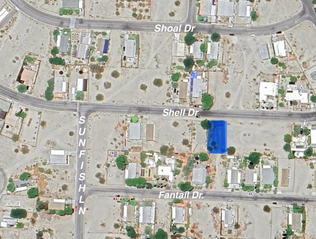 This fantastic residential lot is ready for your New build or manufacture home, transformer and pole is already on property for Electricity, over 7000 Sq Ft larger lot, tranquil mountain and desert views, close to community park and more, don't miss out on this great opportunity!