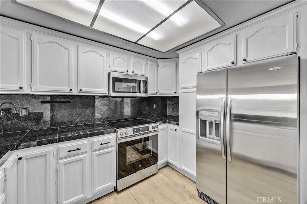 2207 Apricot, Irvine CA 92618 - Photo 12