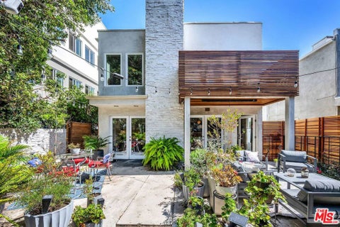 Photo of 34 Anchorage Street, Los Angeles, CA 90292 (MLS # 26881741)