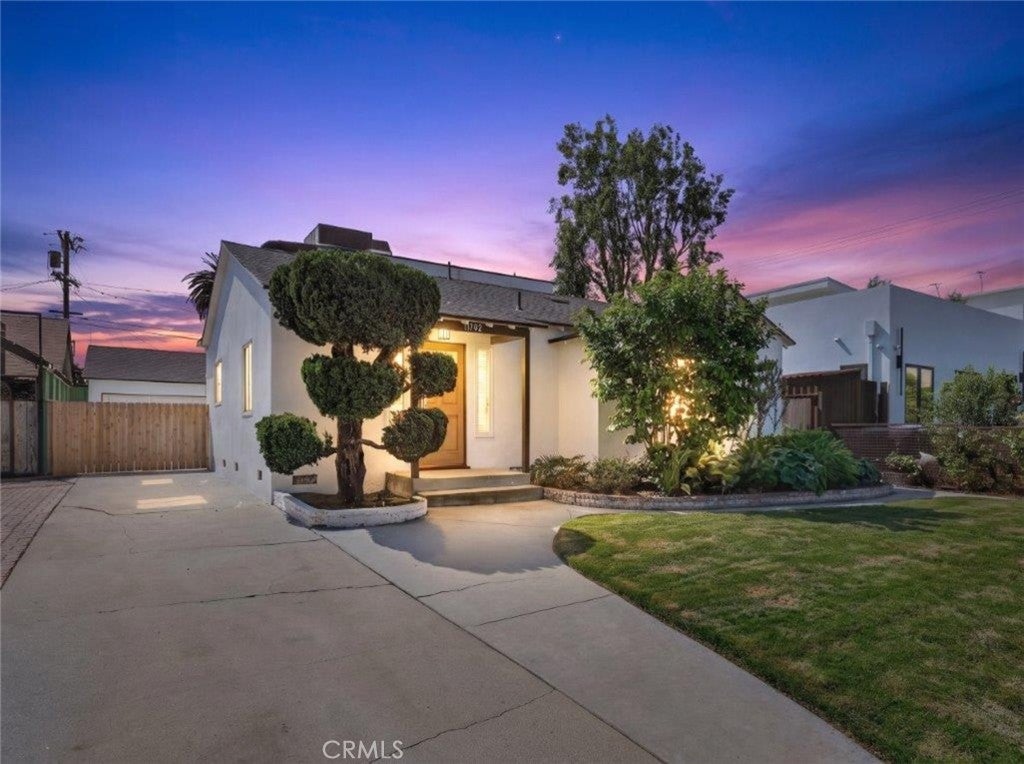 11946 Aneta Street