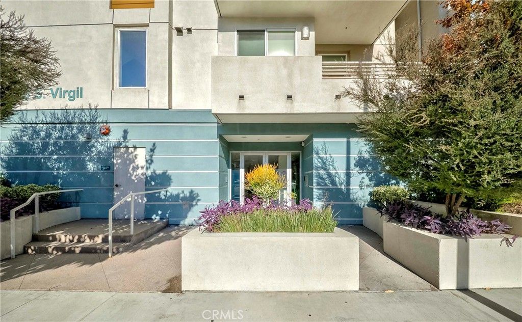 Photo of 436 S Virgil Avenue #403, Los Angeles, CA 90020 (MLS # PW26009686)
