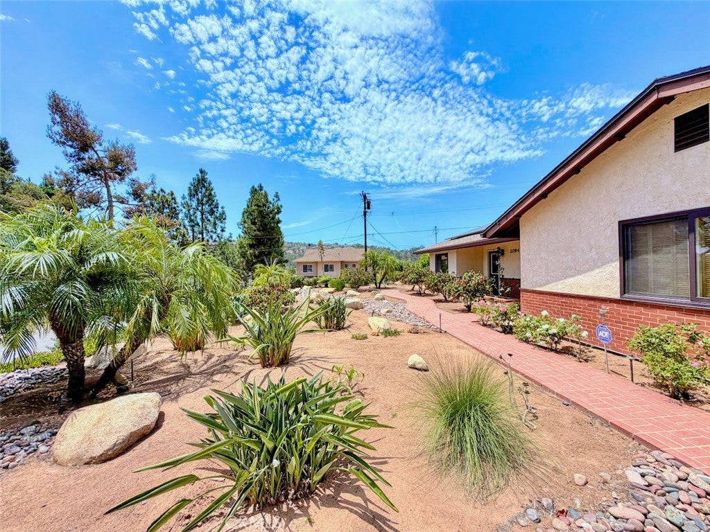 2094 Meadowlark Ranch