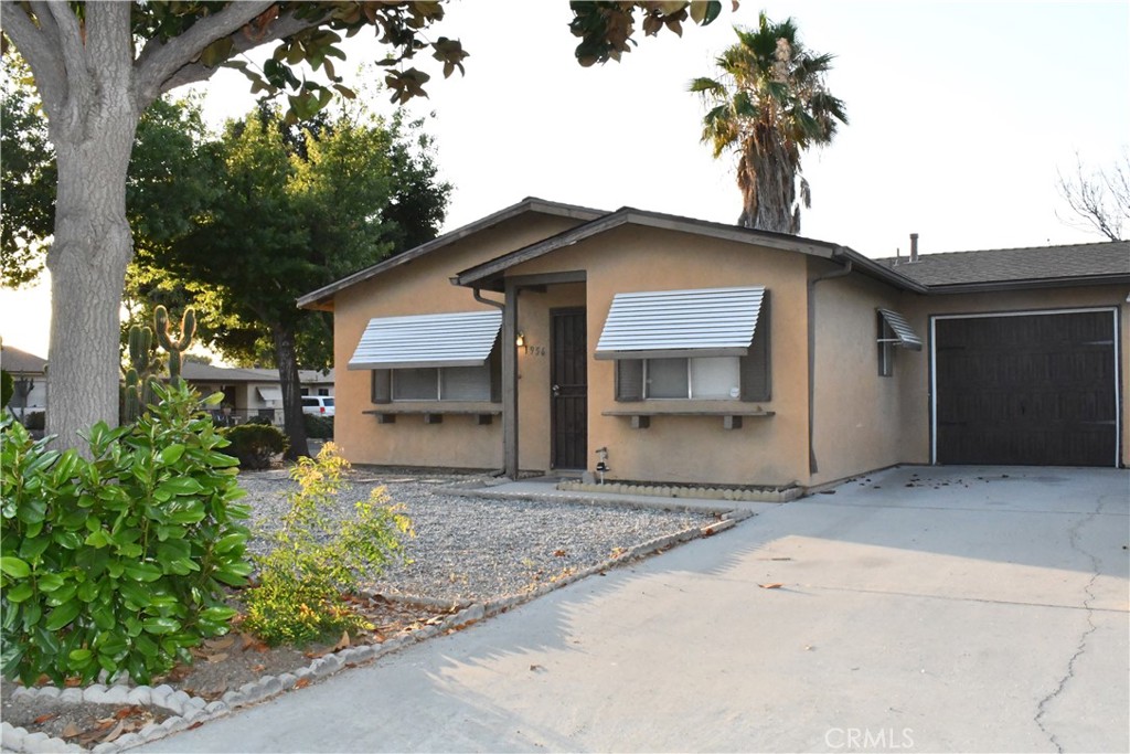Discover comfort and convenience in this freshly updated!! 2-bedroom, 1-bath home 1 car garage!! Bedrooms with mirror closet doors, 2 storage sheds. Front and Back security doors. Ceiling fans on Living Room, Kitchen, and both Bedrooms. Perfectly situated on a corner lot in a welcoming 55+ community. With new roof new paint and flooring throughout, this home is move-in ready and full of charm. Bright and airy living space with modern finishes functional kitchen with ample storage Cozy bedrooms and a refreshed bathroom Private outdoor area for relaxing or entertaining covered patio. An extra storage 2 sheds. Enjoy the best of both worlds—quiet community living with everything you need just around the corner. Just minutes from shopping centers, popular restaurants, and gas stations Easy access to everyday essentials and dining options
Peaceful neighborhood with a strong sense of community!!