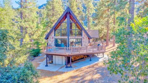 Photo of 1604 Blackbird RD, Wrightwood, CA 92397 (MLS # HD26112047)