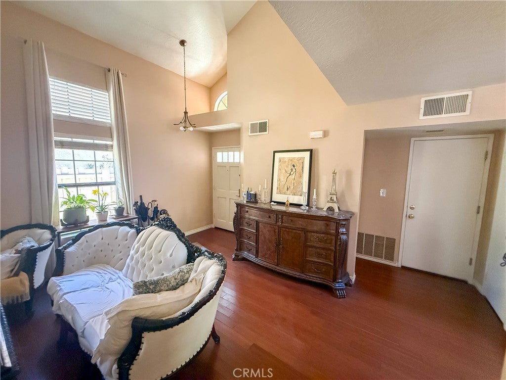 28982 Sam Place