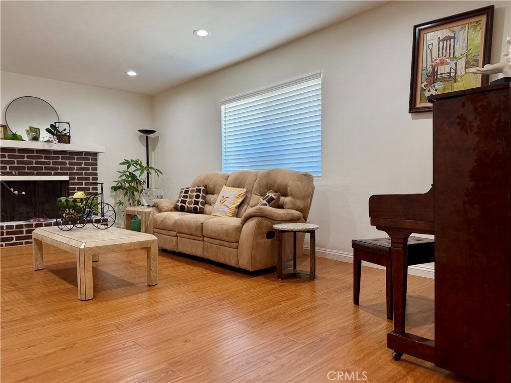9621 Jumilla AVE