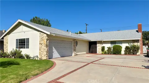 MLS: SR26164041
