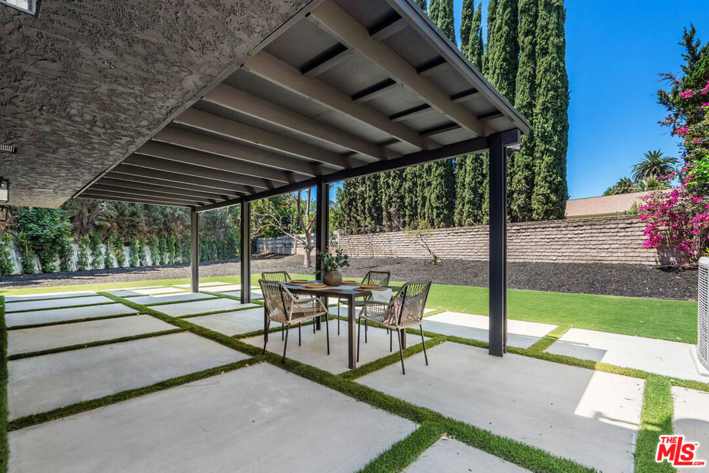 Properties 1 22357 Welby Way