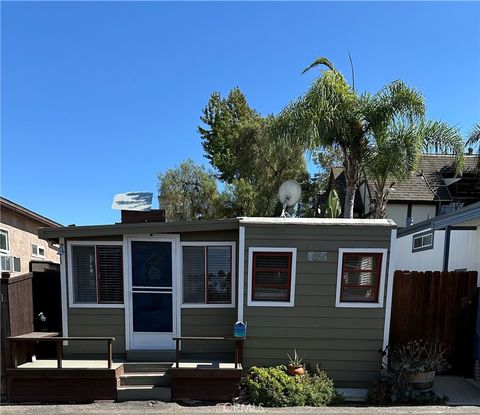 Photo of 85 Riversea Road, Seal Beach, CA 90740 (MLS # PW25216246)