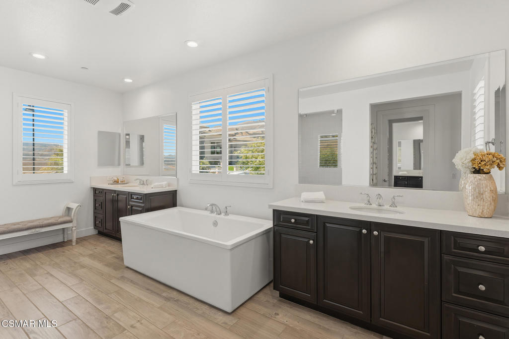 20753 W Deer Grass Court