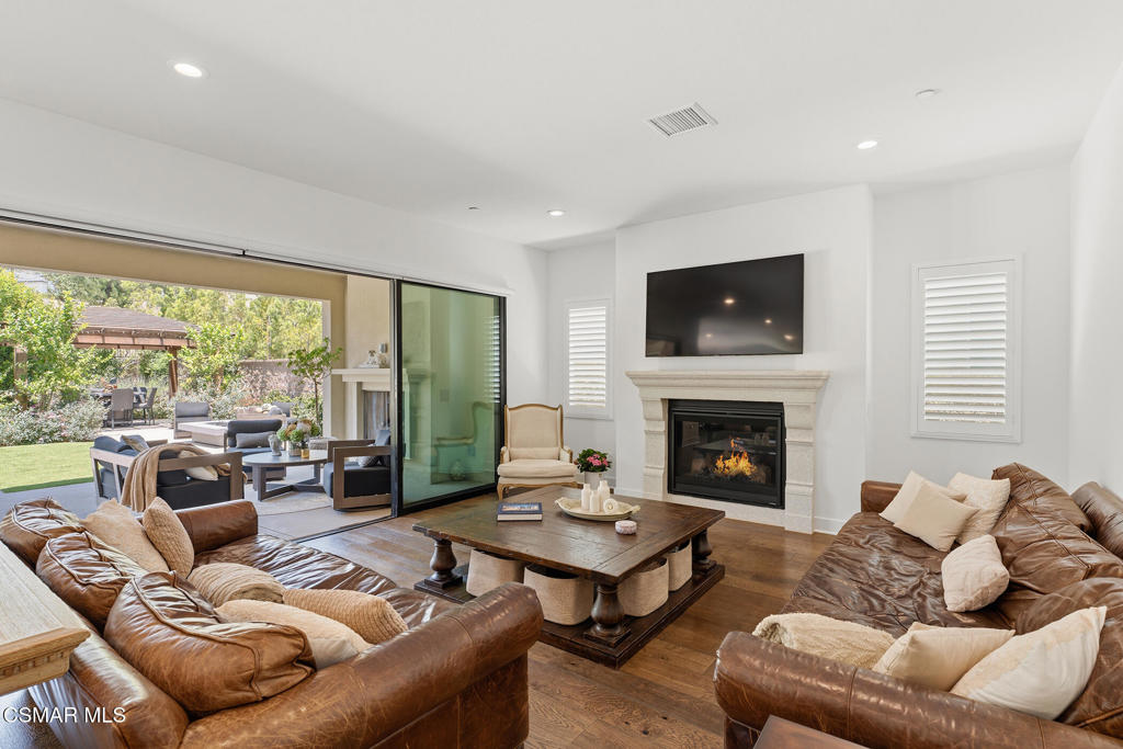 20753 W Deer Grass Court
