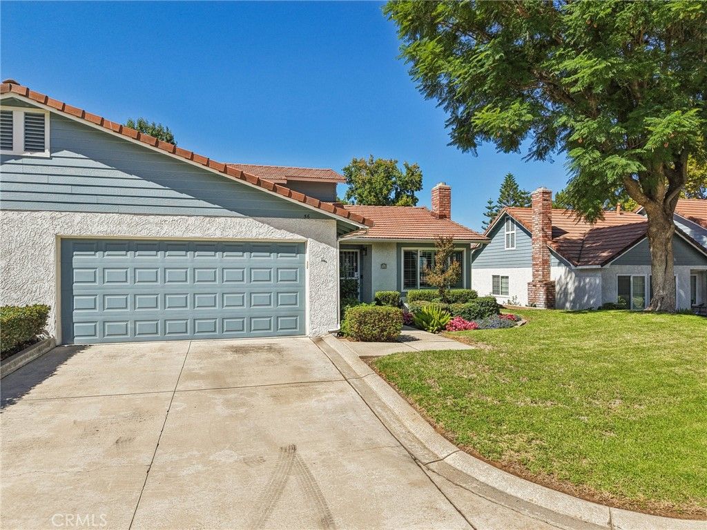 Photo of 56 Dearborn Cir, Redlands, CA 92374 (MLS # IG25236003)