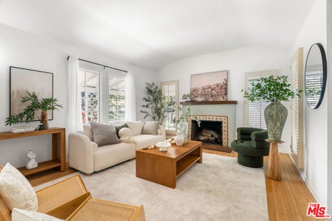 Photo of 1185 Hauser Boulevard, Los Angeles, CA 90019 (MLS # 26984491)