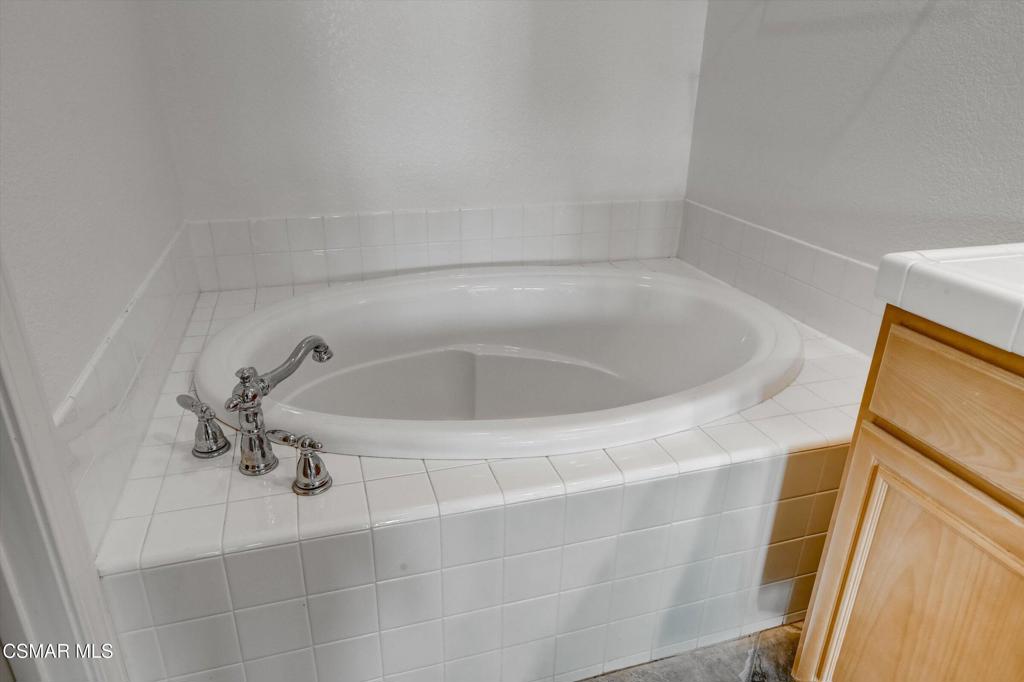 Aldea/Dos Vientos - 208 - 208 - Residential Lease