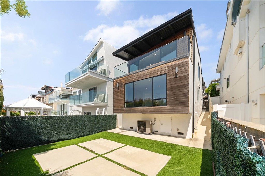 1147 Miramar St, Laguna Beach CA 92651 - Photo 31